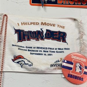 Denver Broncos Towel, button